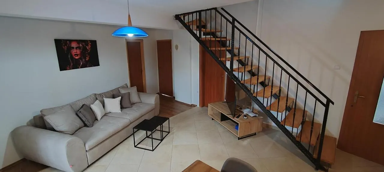 Villa Magdalena بولا